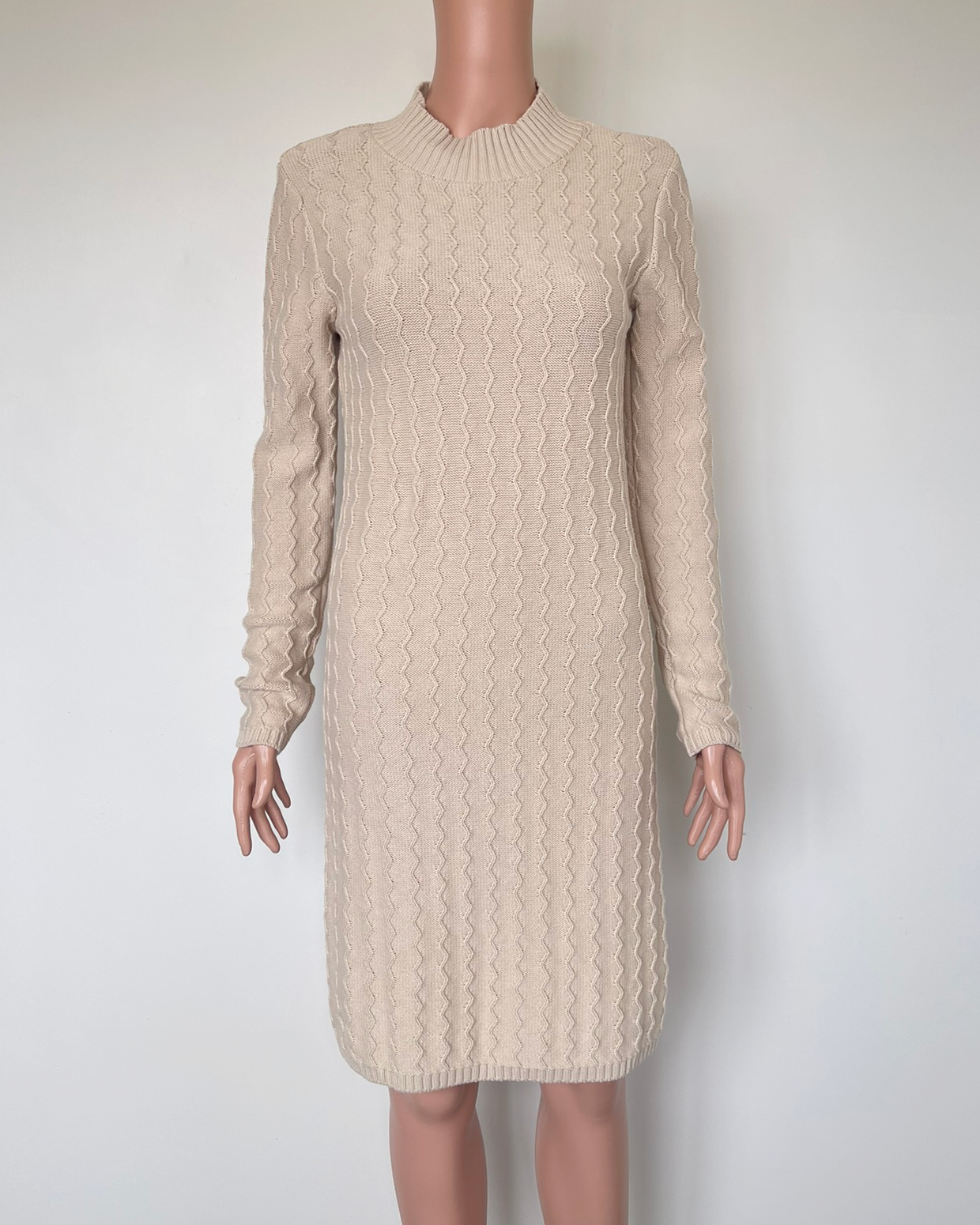 Thing Thing Zigzag turtle neck dress in Latte