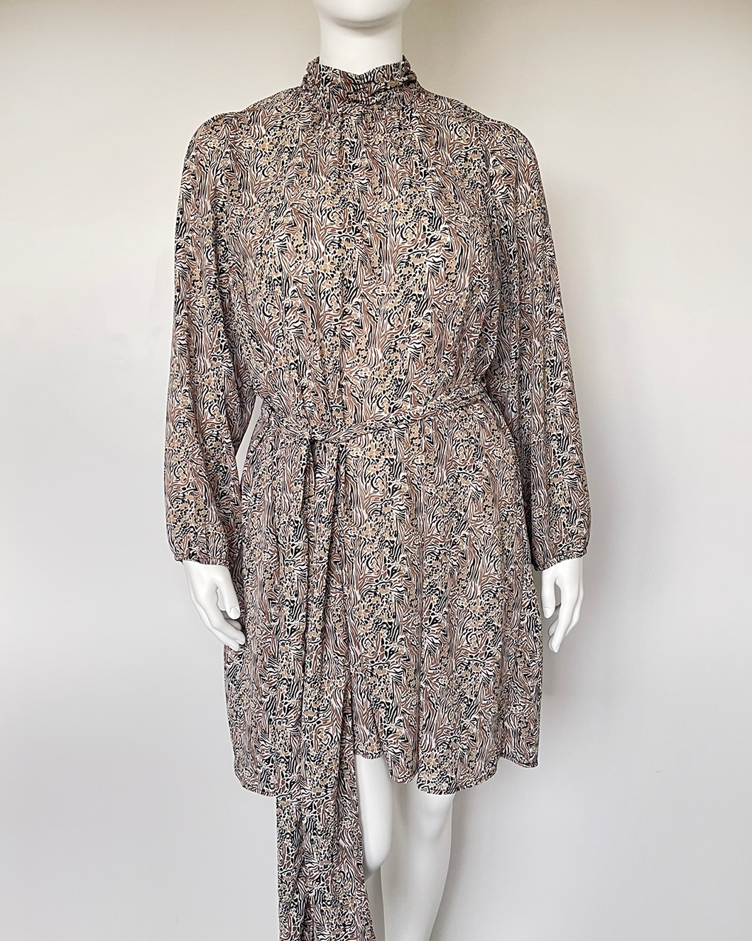 AWARE by Vero Moda Josephine dress