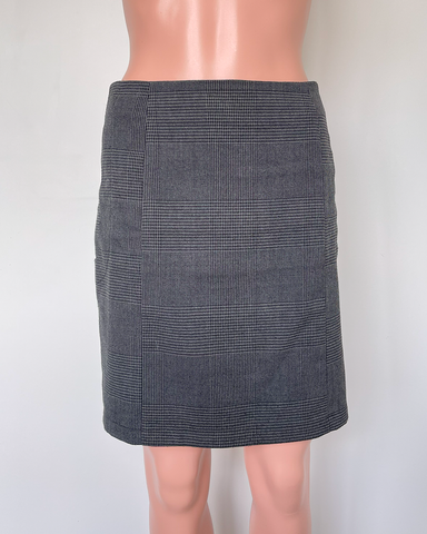 Nyne skirt
