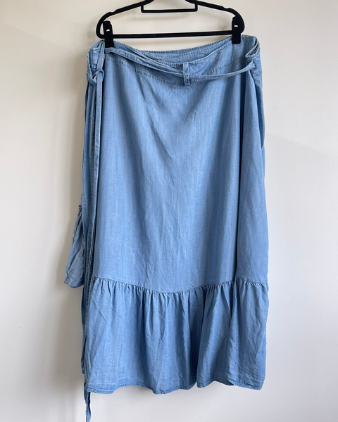 Studio Curve wrap skirt
