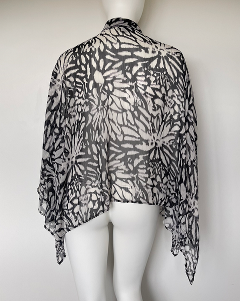 Amaya cape style top