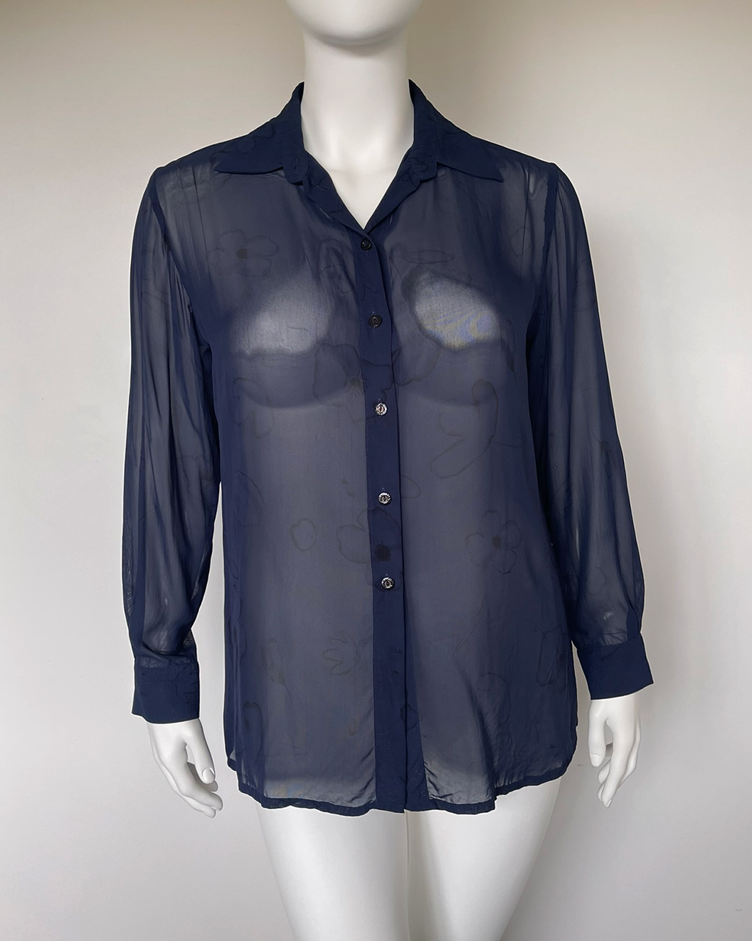 Suzanne Gregory shirt