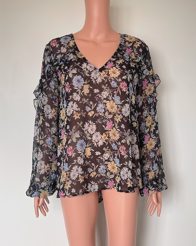 Seeking Lola top