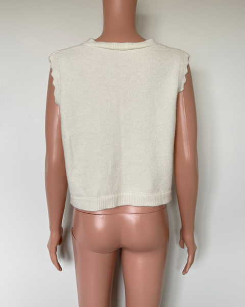 Knit vest with pearls