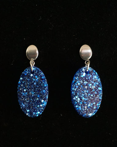 Blue oval glitter earrings